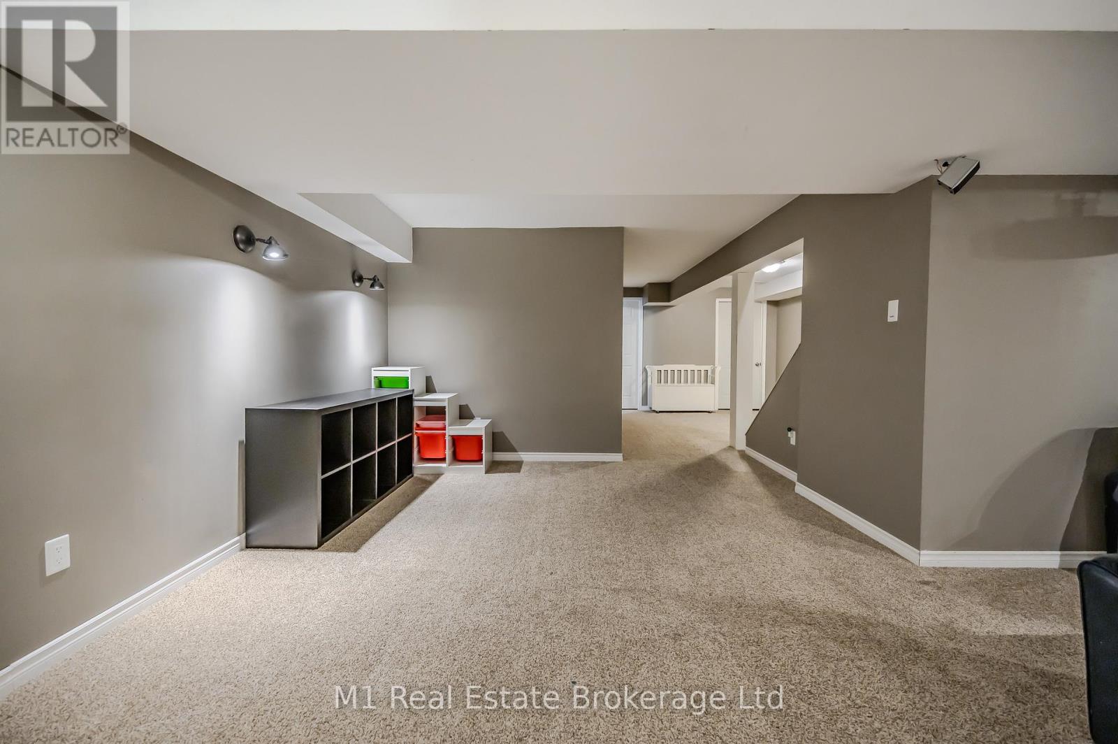 4 Endeavour Drive, Cambridge, Ontario  N3C 4C4 - Photo 32 - X12091574