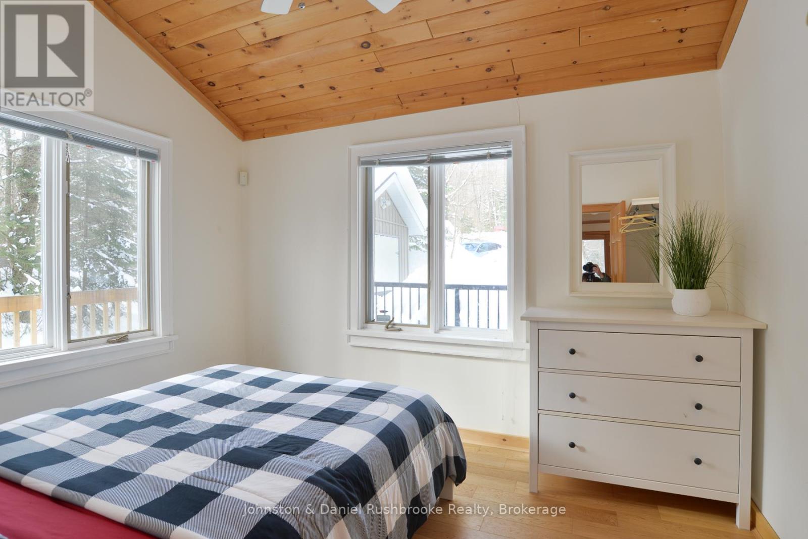 1217 Sherwood Forest Road, Bracebridge, Ontario  P1L 1X3 - Photo 18 - X12091582