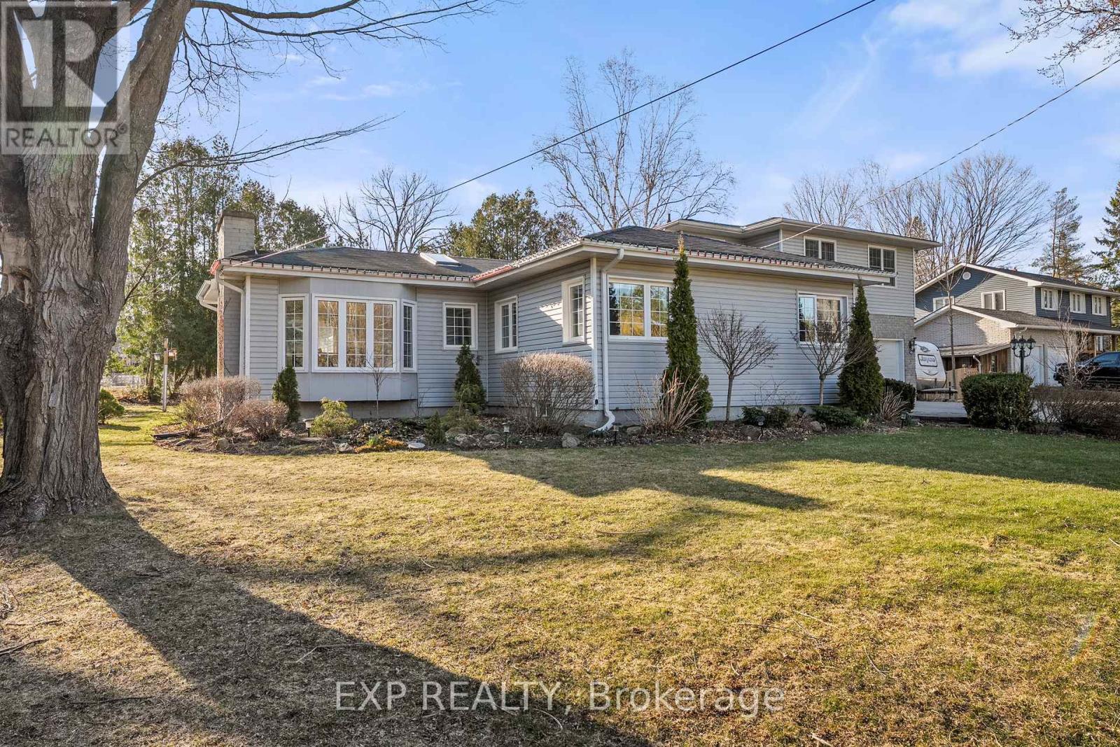 Property at 12A GOLFVIEW CRESCENT image 2