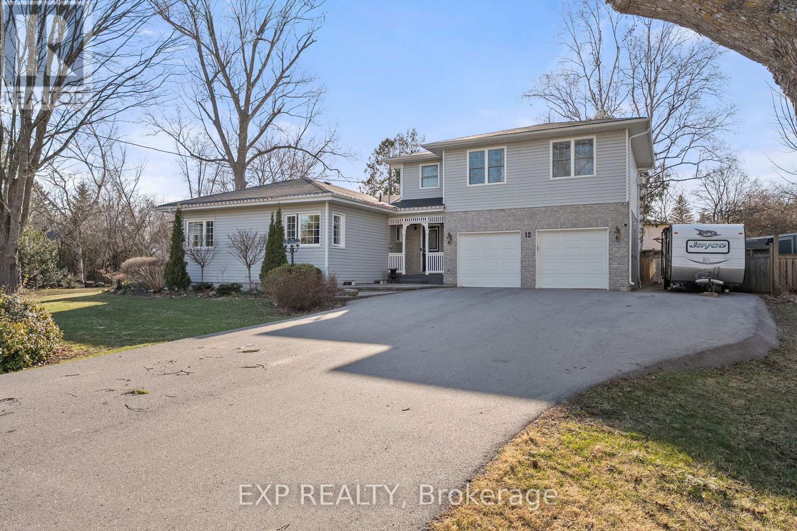 Property at 12 GOLFVIEW CRESCENT image 2
