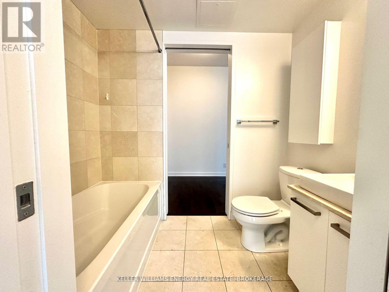 1409 - 12 York Street, Toronto, Ontario  M5J 0A9 - Photo 15 - C12013542