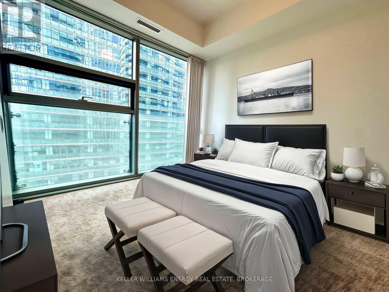 1409 - 12 York Street, Toronto, Ontario  M5J 0A9 - Photo 11 - C12013542