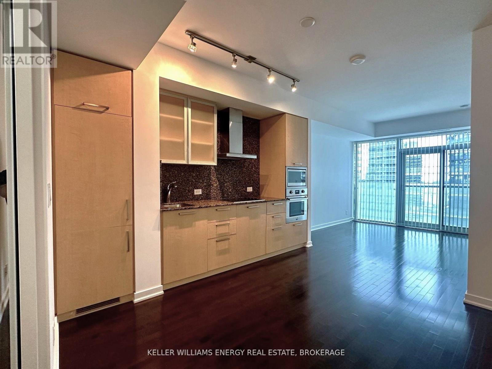 1409 - 12 York Street, Toronto, Ontario  M5J 0A9 - Photo 7 - C12013542