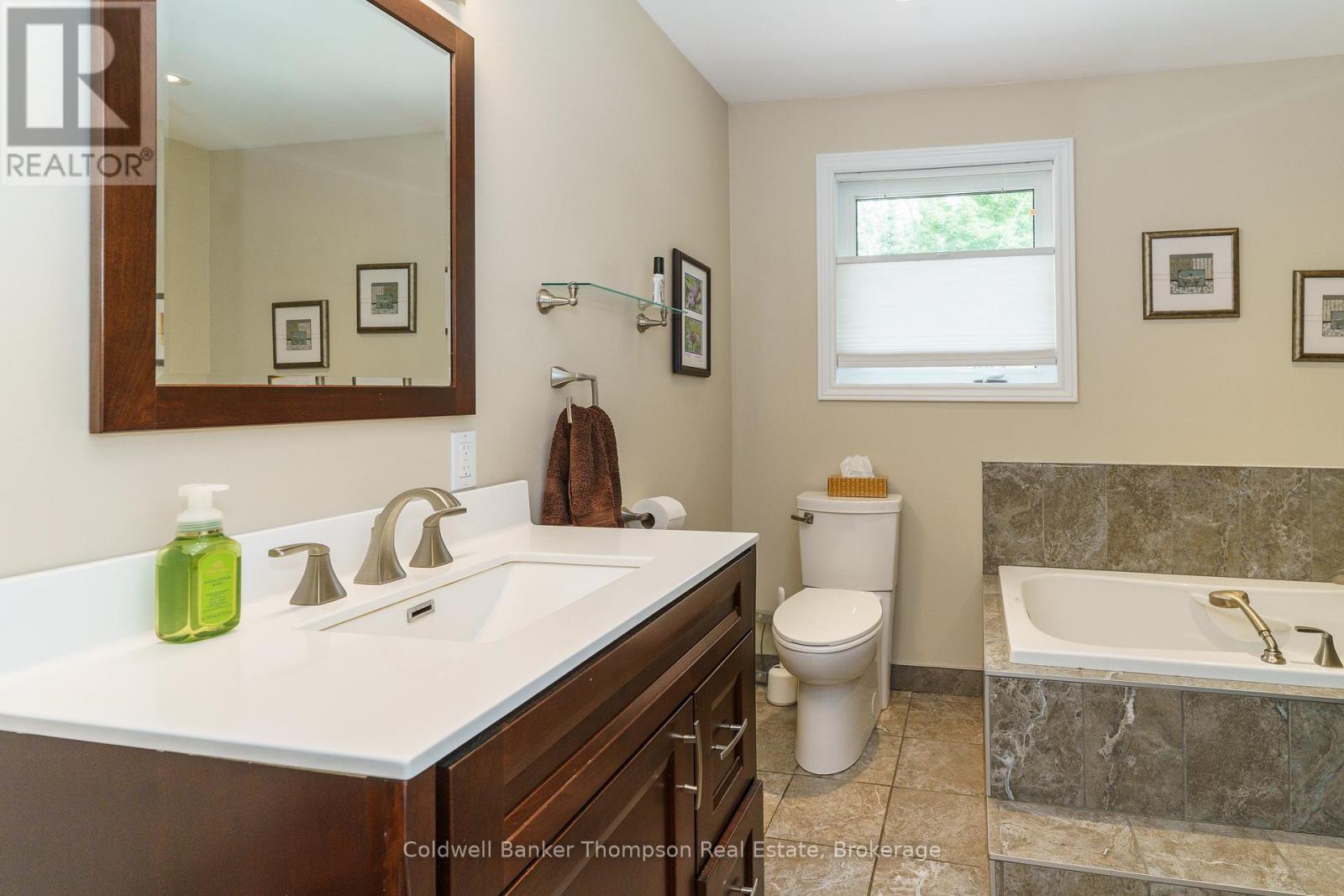 199 Almaguin Drive, Mcmurrich/monteith, Ontario  P0A 1Y0 - Photo 8 - X12091593