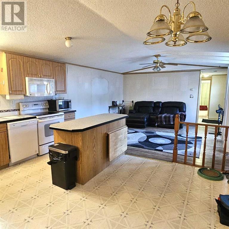 4001 6a Avenue, Edson, Alberta  T7E 1X9 - Photo 7 - A2183112