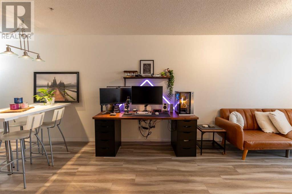 104, 9 Country Village Bay Ne, Calgary, Alberta  T3K 5J8 - Photo 10 - A2207821