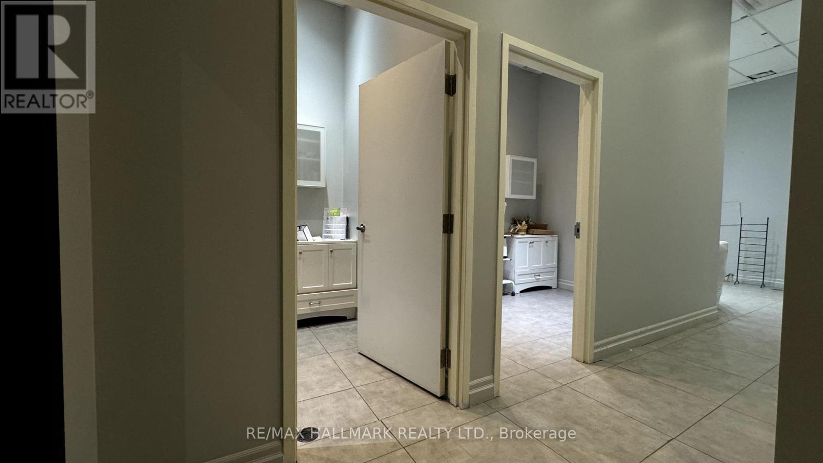 7 - 2 Allaura Boulevard E, Aurora, Ontario  L4G 3S5 - Photo 16 - N12091585