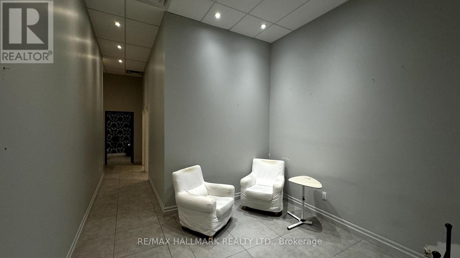 7 - 2 Allaura Boulevard E, Aurora, Ontario  L4G 3S5 - Photo 17 - N12091585