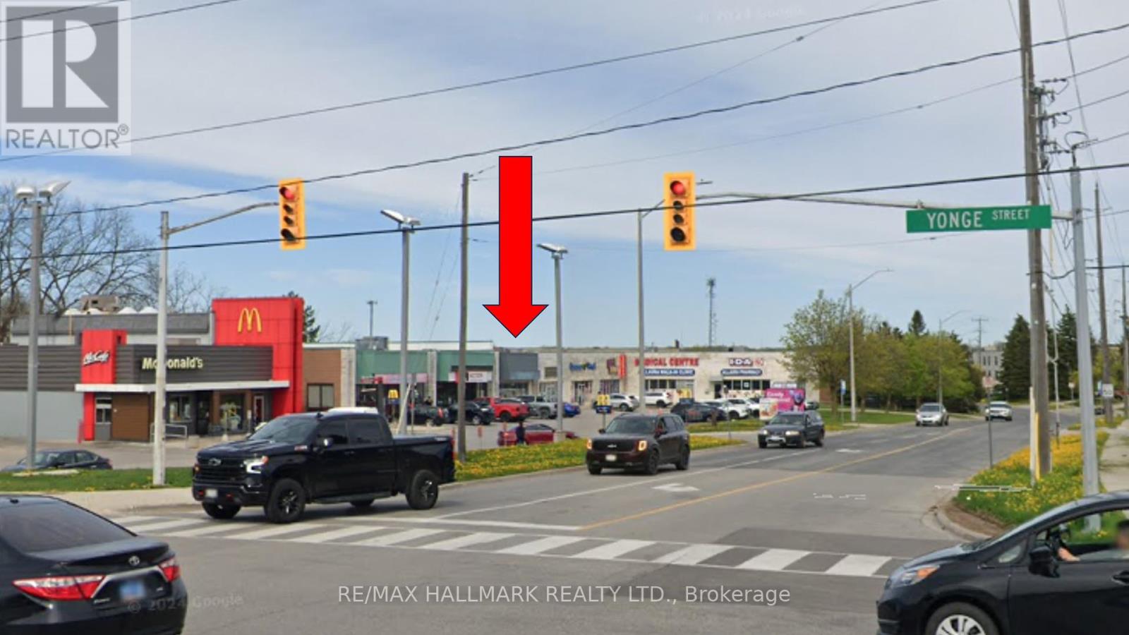 7 - 2 Allaura Boulevard E, Aurora, Ontario  L4G 3S5 - Photo 2 - N12091585
