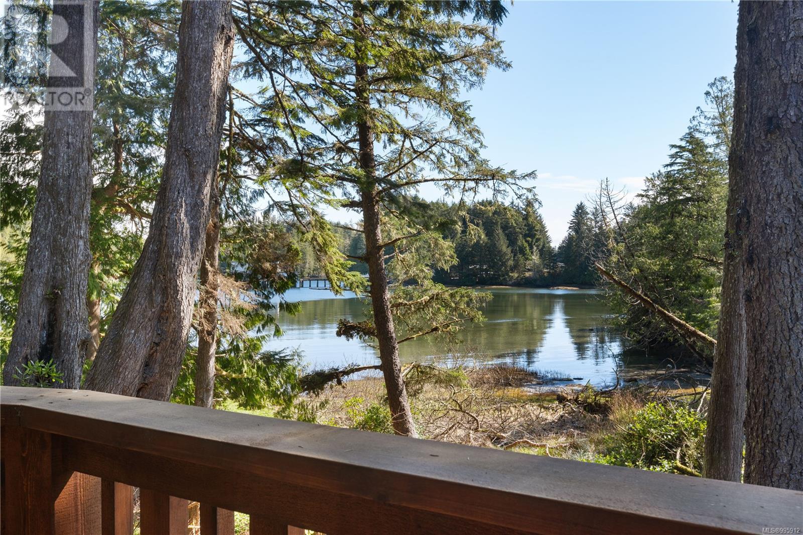 1 1015 Peninsula Rd, Ucluelet, British Columbia
