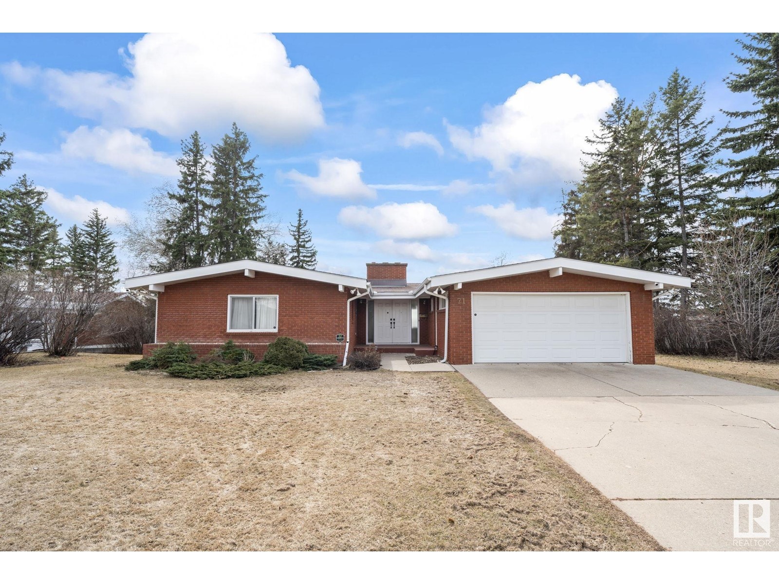 Property at 71 WESTBROOK DR NW image 1