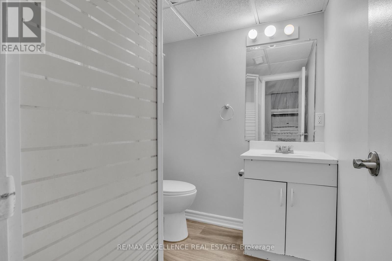 234 Erb Street, Waterloo, Ontario  N2J 1M8 - Photo 7 - X12091619