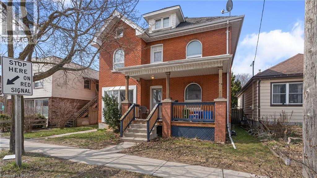 Property at 219 ERIE Avenue image 2