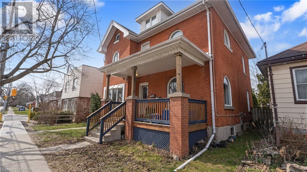 Property at 219 ERIE Avenue image 3