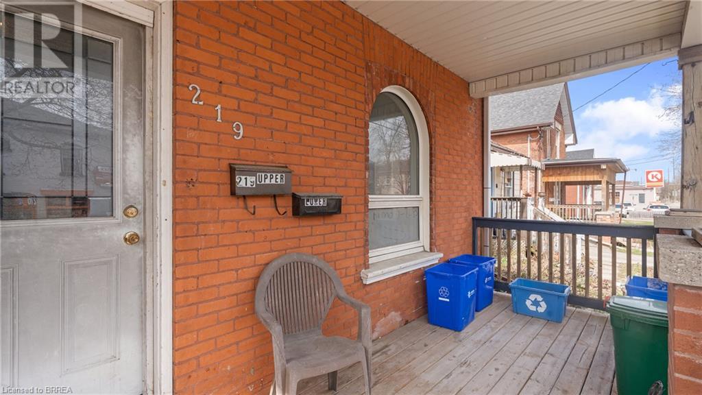 Property at 219 ERIE Avenue image 4