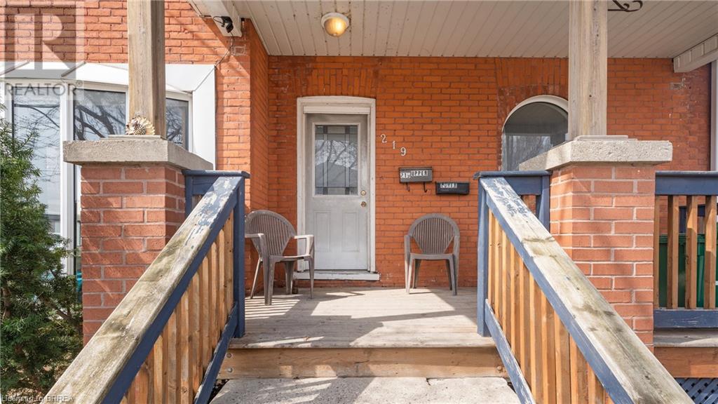 Property at 219 ERIE Avenue image 5