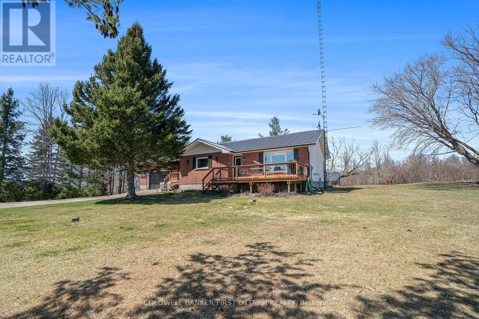 3820 Scotch Line, Tay Valley, Ontario  K7H 3C5 - Photo 2 - X12013351