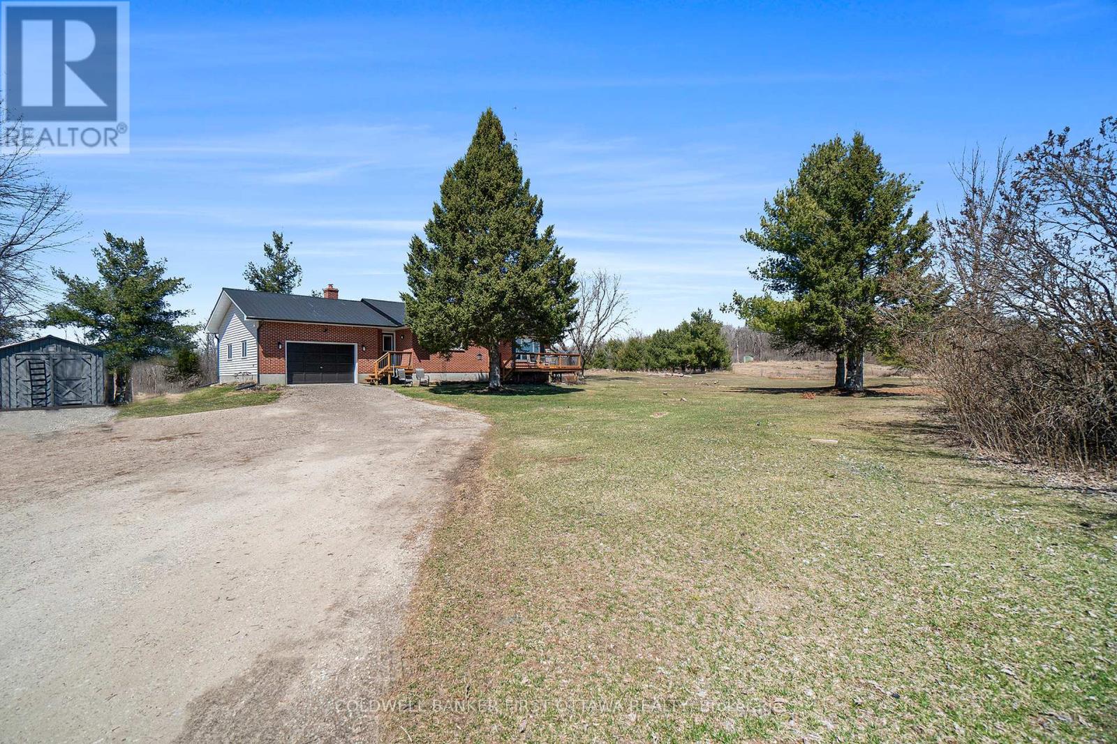 3820 Scotch Line, Tay Valley, Ontario  K7H 3C5 - Photo 29 - X12013351