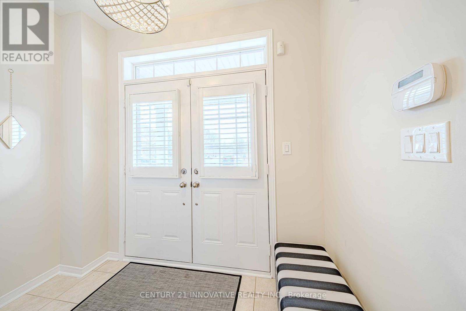 Property at 68 GENTILE CIRCLE W image 5