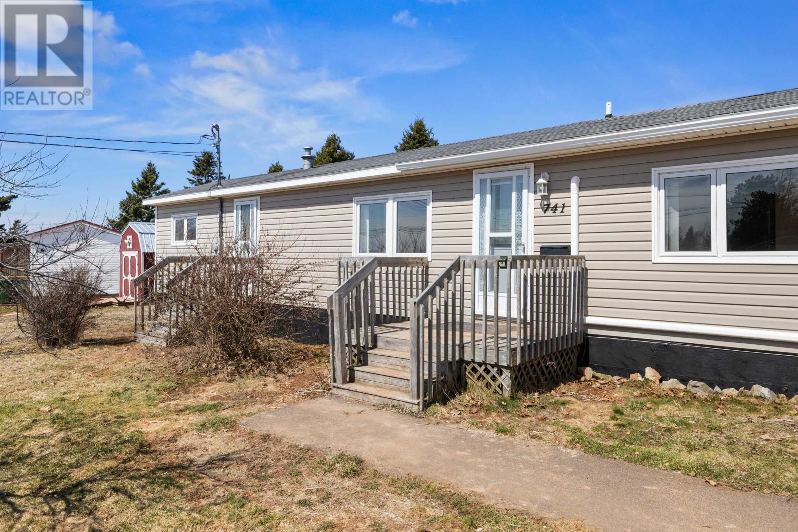 Property at 741 Starling Street image 2