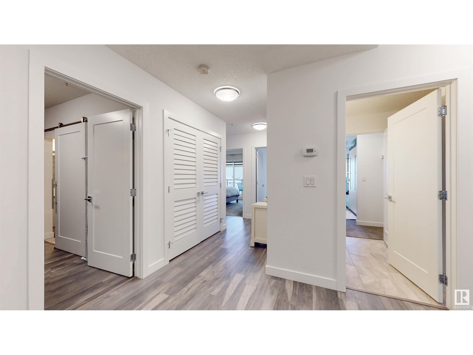 Property at 1316 WINDERMERE WY SW image 4