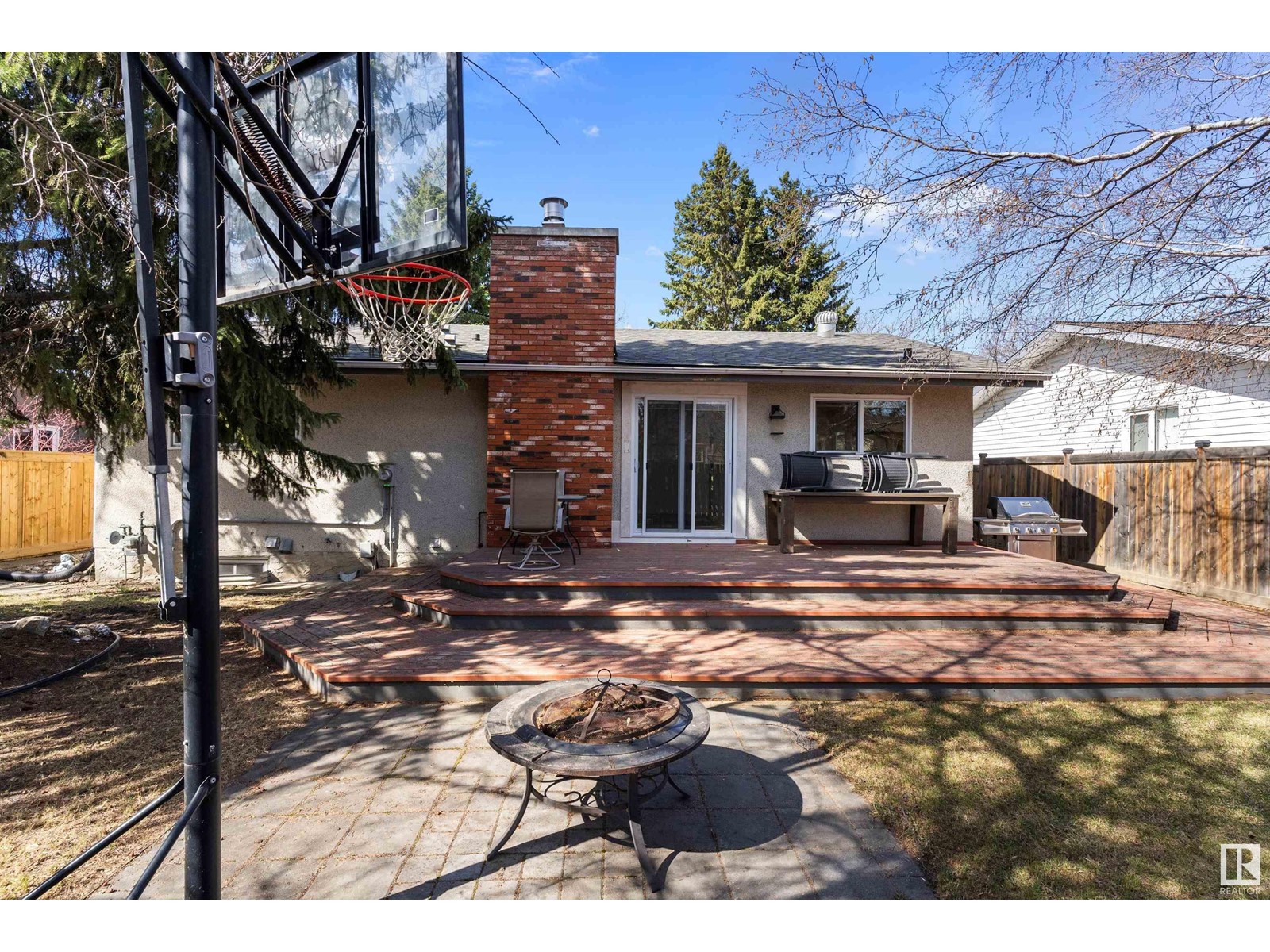 Property at 101 LAROSE DR image 1