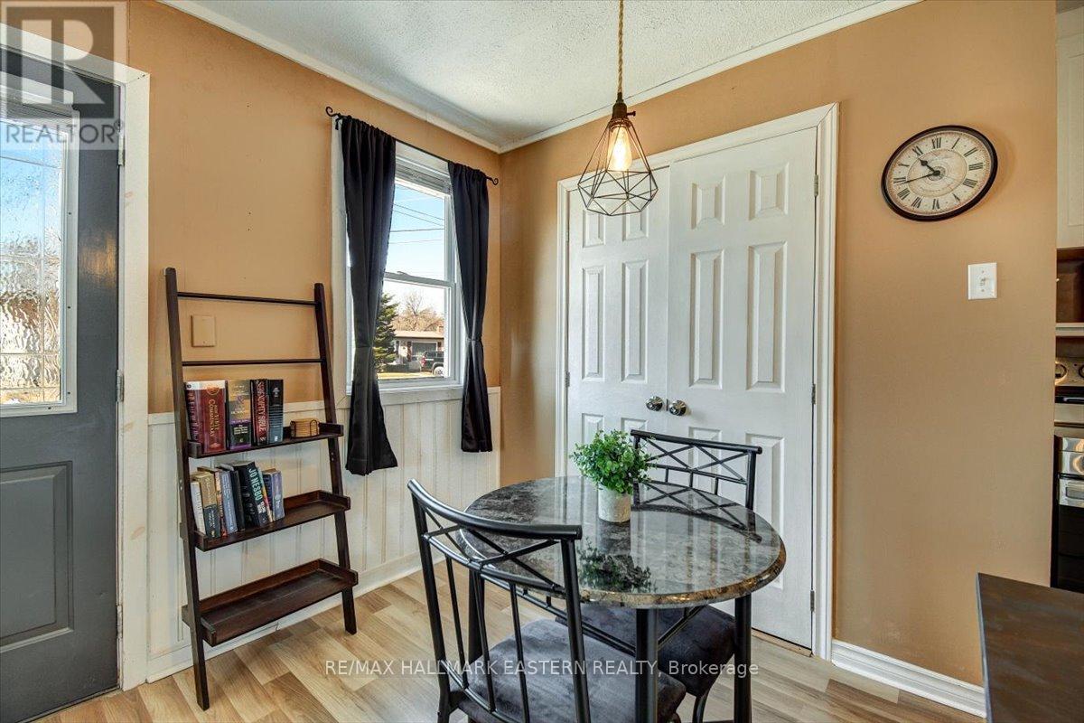 479 Minnie Avenue, Tweed, Ontario  K0K 3J0 - Photo 11 - X12091643