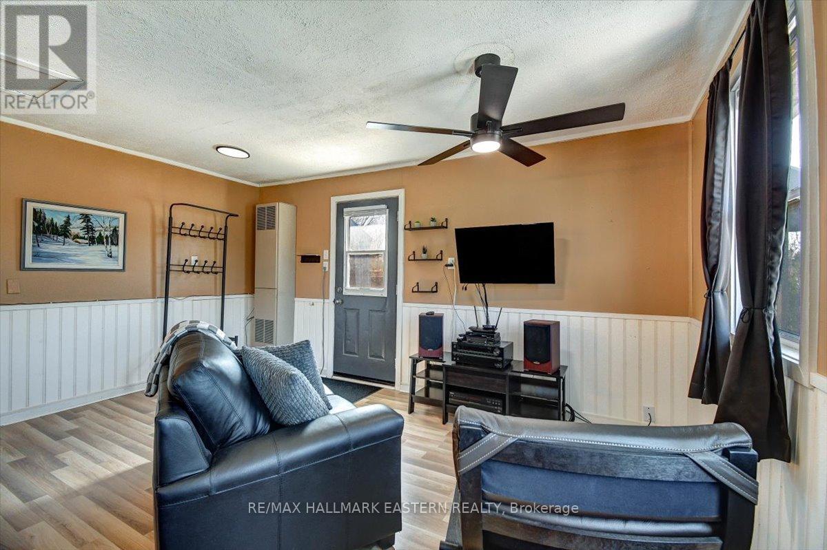 479 Minnie Avenue, Tweed, Ontario  K0K 3J0 - Photo 7 - X12091643