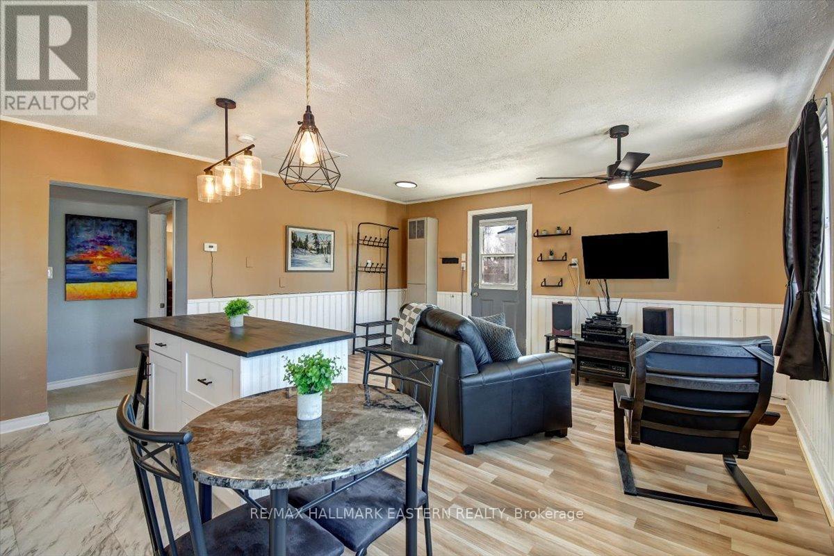 479 Minnie Avenue, Tweed, Ontario  K0K 3J0 - Photo 8 - X12091643