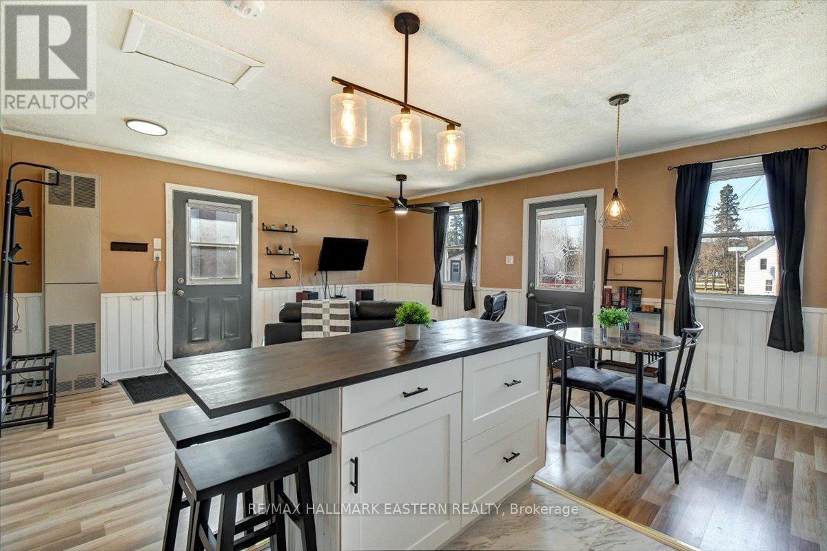 479 Minnie Avenue, Tweed, Ontario  K0K 3J0 - Photo 9 - X12091643