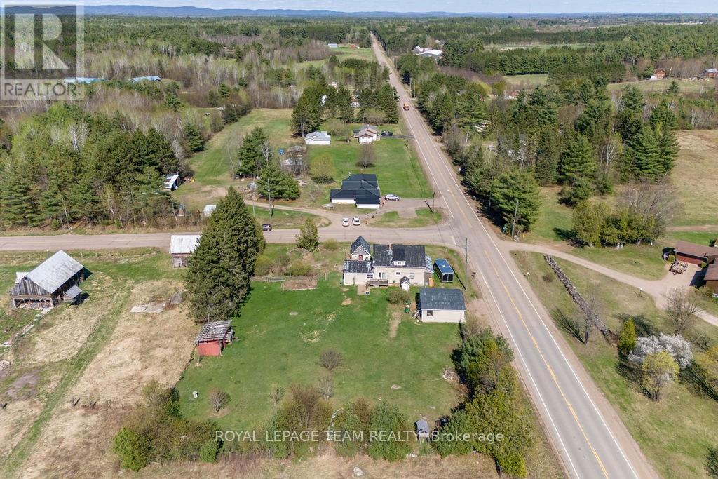 466 Barron Canyon Road, Petawawa, Ontario  K8A 6W7 - Photo 24 - X12091665