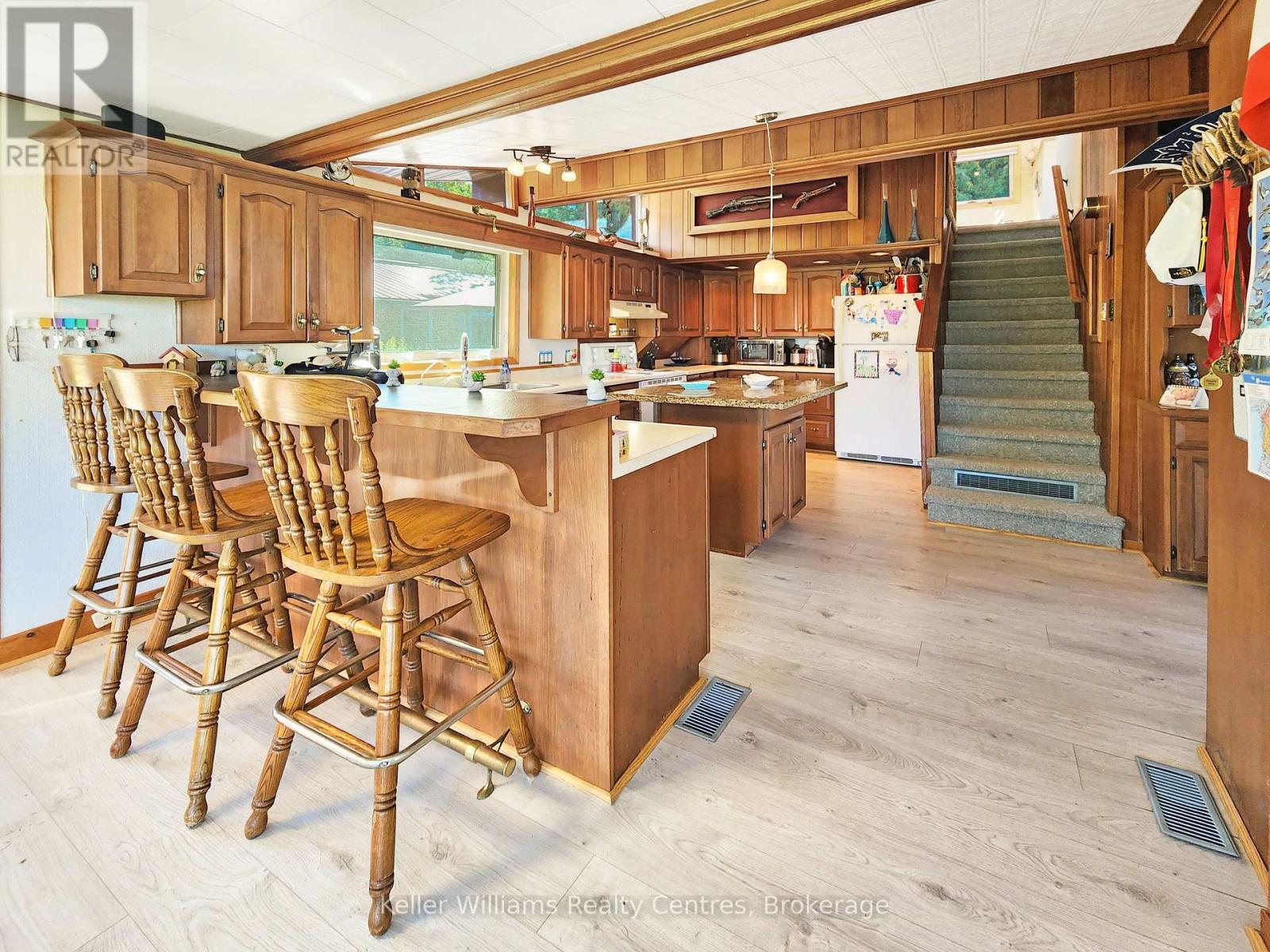 14 Thomas Court, South Bruce Peninsula, Ontario  N0H 2T0 - Photo 9 - X12091639