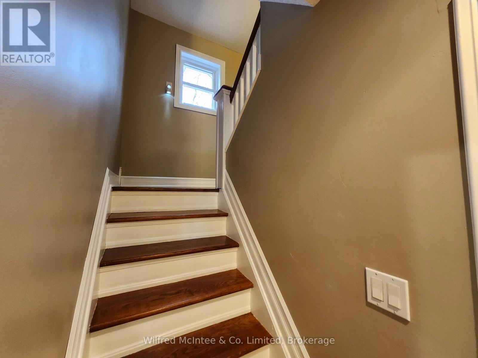 135 Catherine Street, North Huron, Ontario  N0G 2W0 - Photo 18 - X12091653
