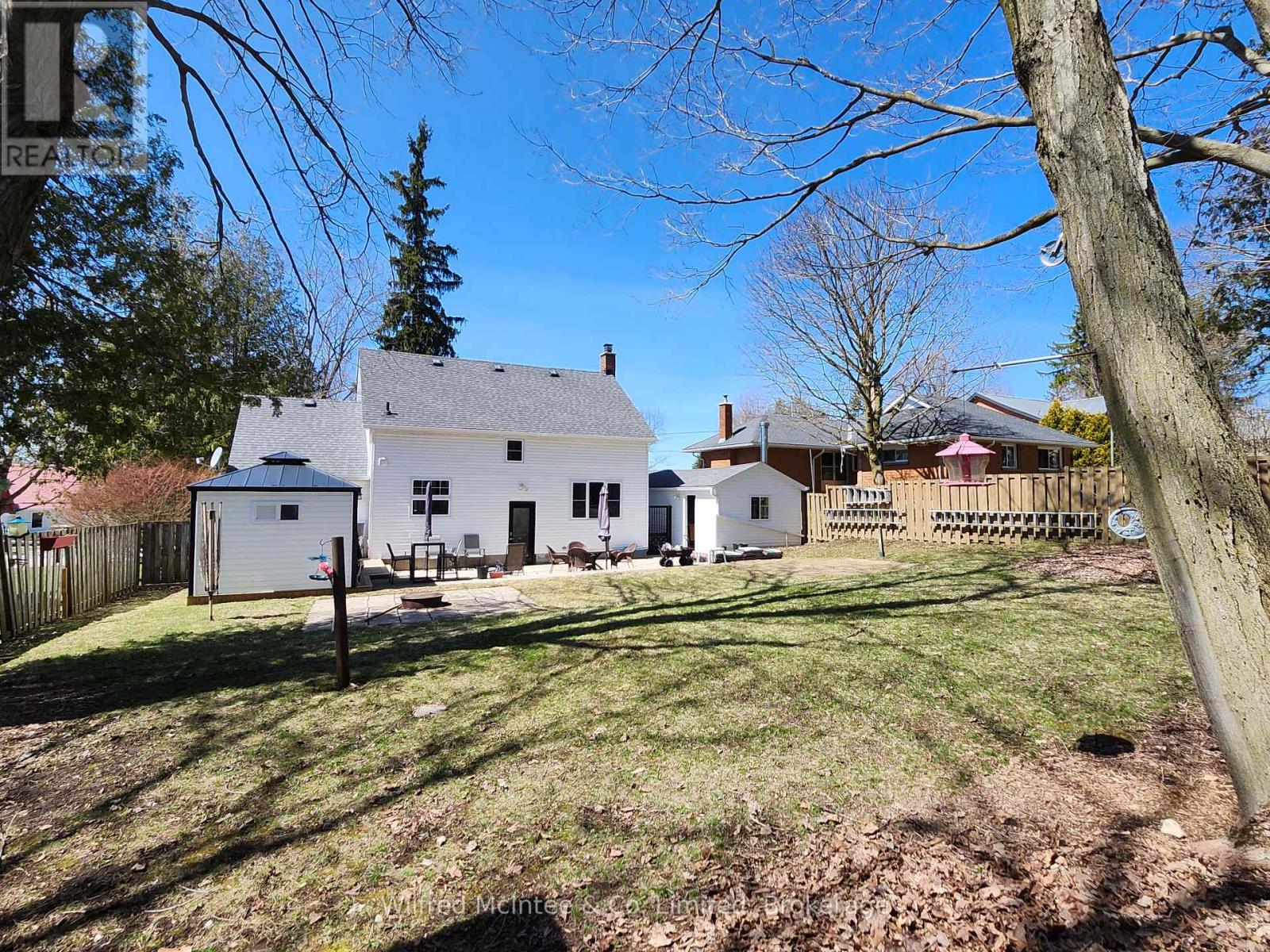 135 Catherine Street, North Huron, Ontario  N0G 2W0 - Photo 25 - X12091653