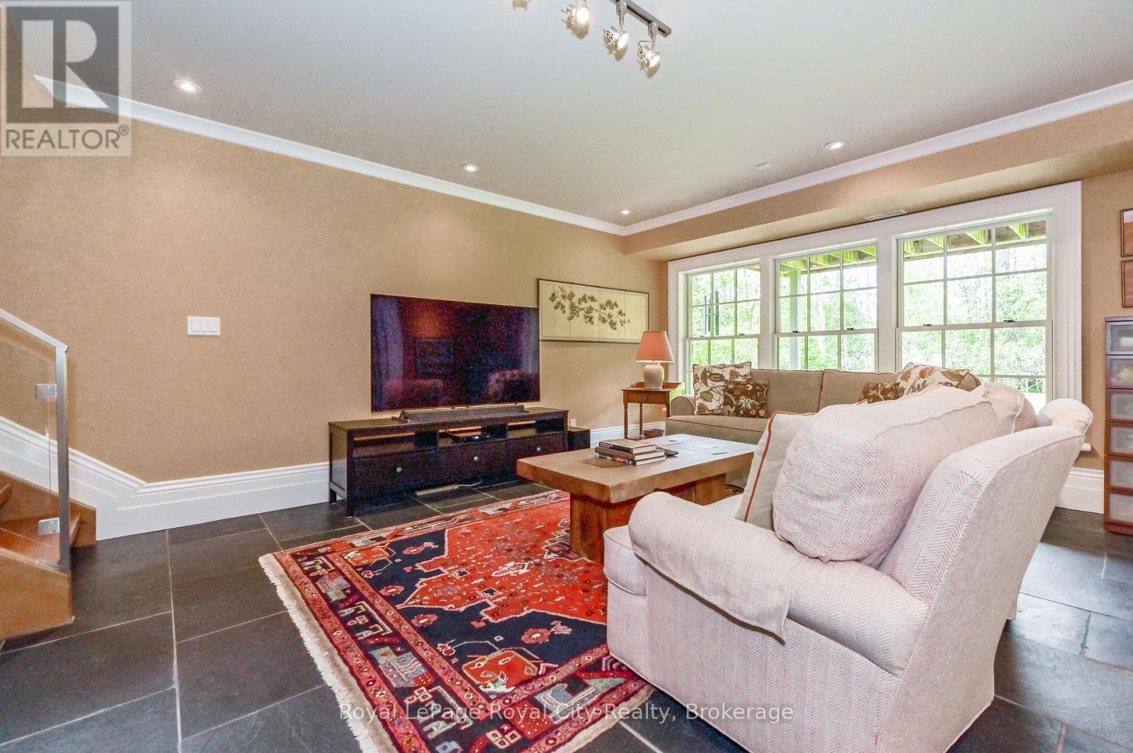 292 South River Road, Centre Wellington, Ontario  N0B 1S0 - Photo 37 - X12091658