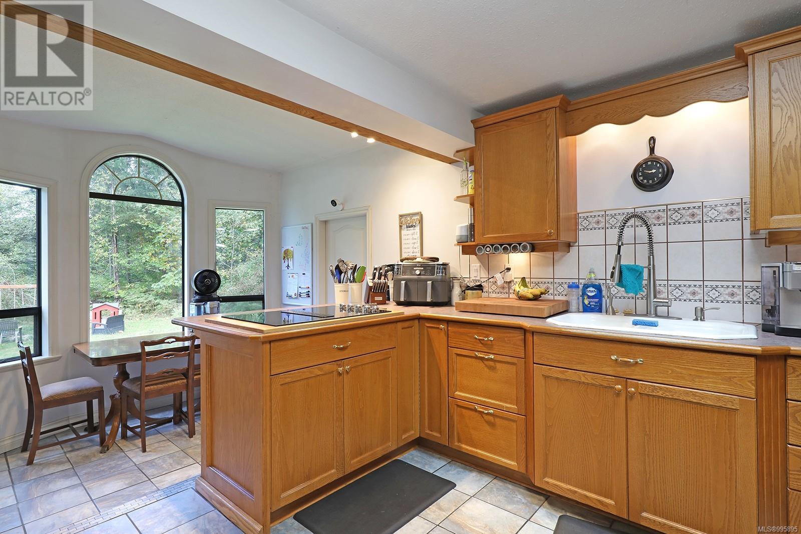 Property at 5321 & 5329 Langlois Rd image 3