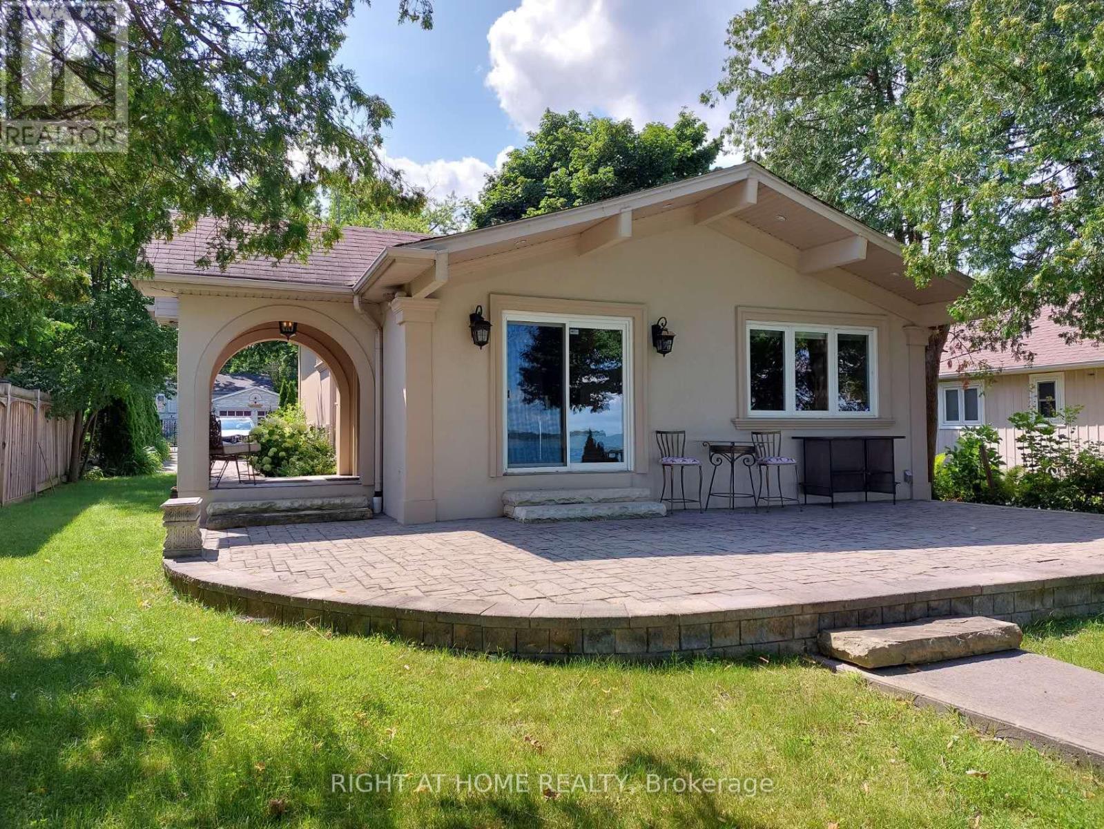643 Lakelands Avenue, Innisfil, Ontario  L9S 4E5 - Photo 1 - N12091645