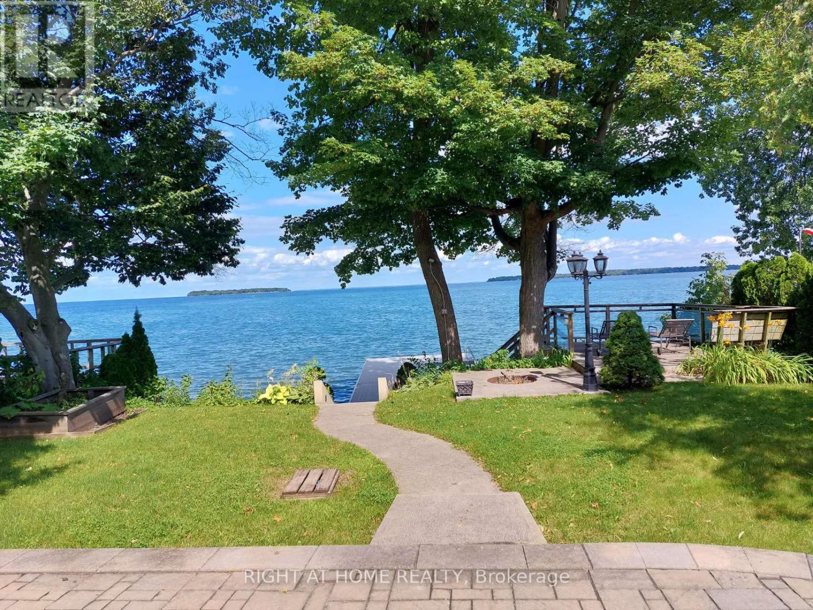643 Lakelands Avenue, Innisfil, Ontario  L9S 4E5 - Photo 2 - N12091645