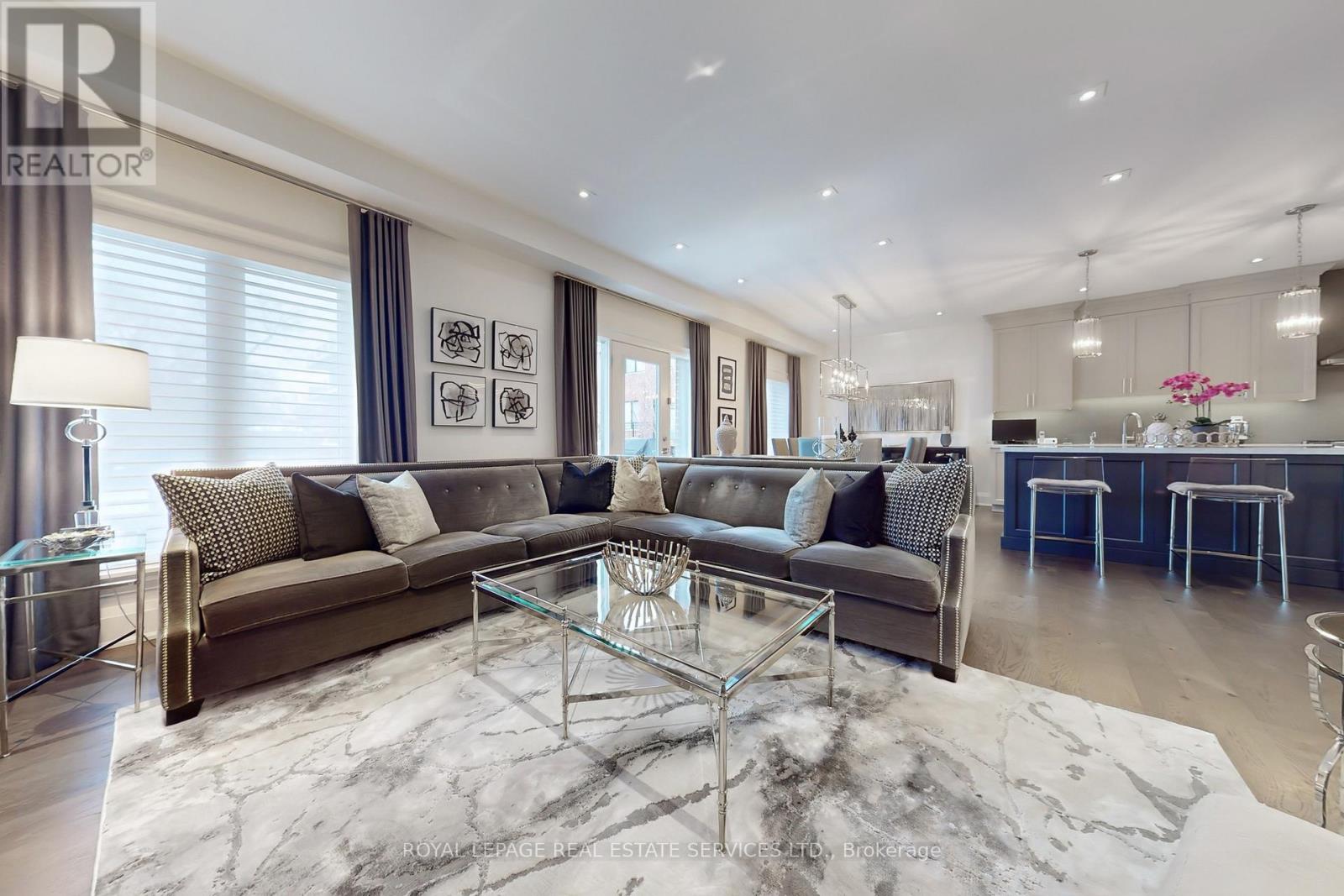 696 Glengrove Avenue, Toronto, Ontario  M6B 3J7 - Photo 17 - C12091042