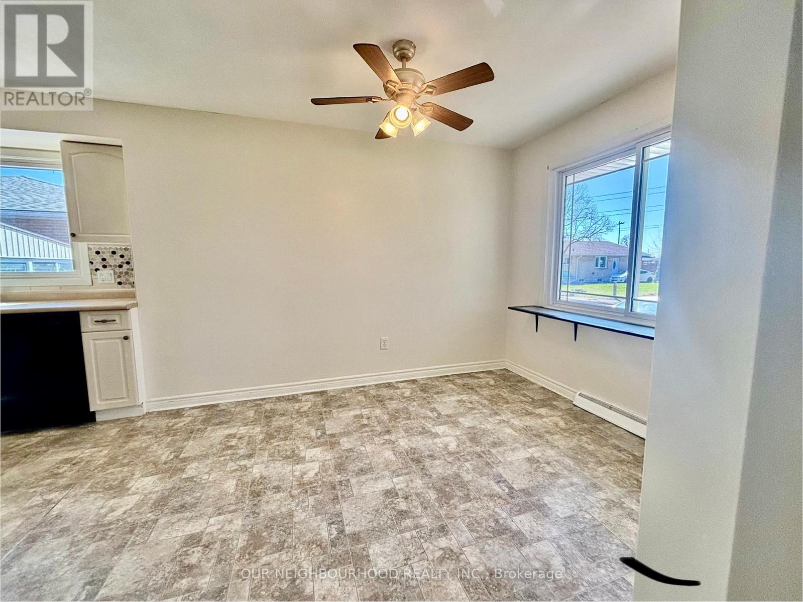 Property at 5941 BROOKS CRESCENT image 4