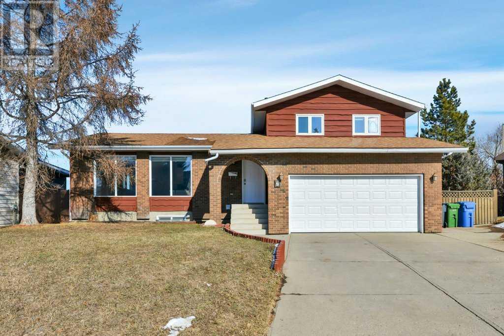 Property at 7 Goodacre Close image 2