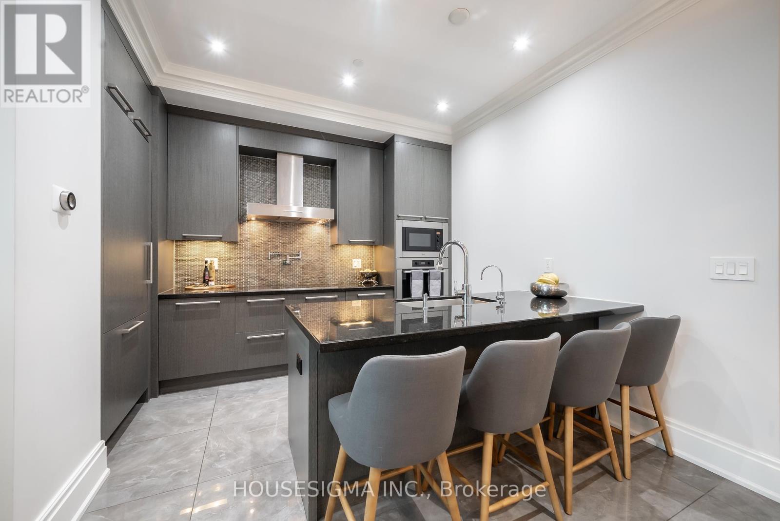 4203 - 311 Bay Street, Toronto, Ontario  M5H 4G5 - Photo 4 - C12091675
