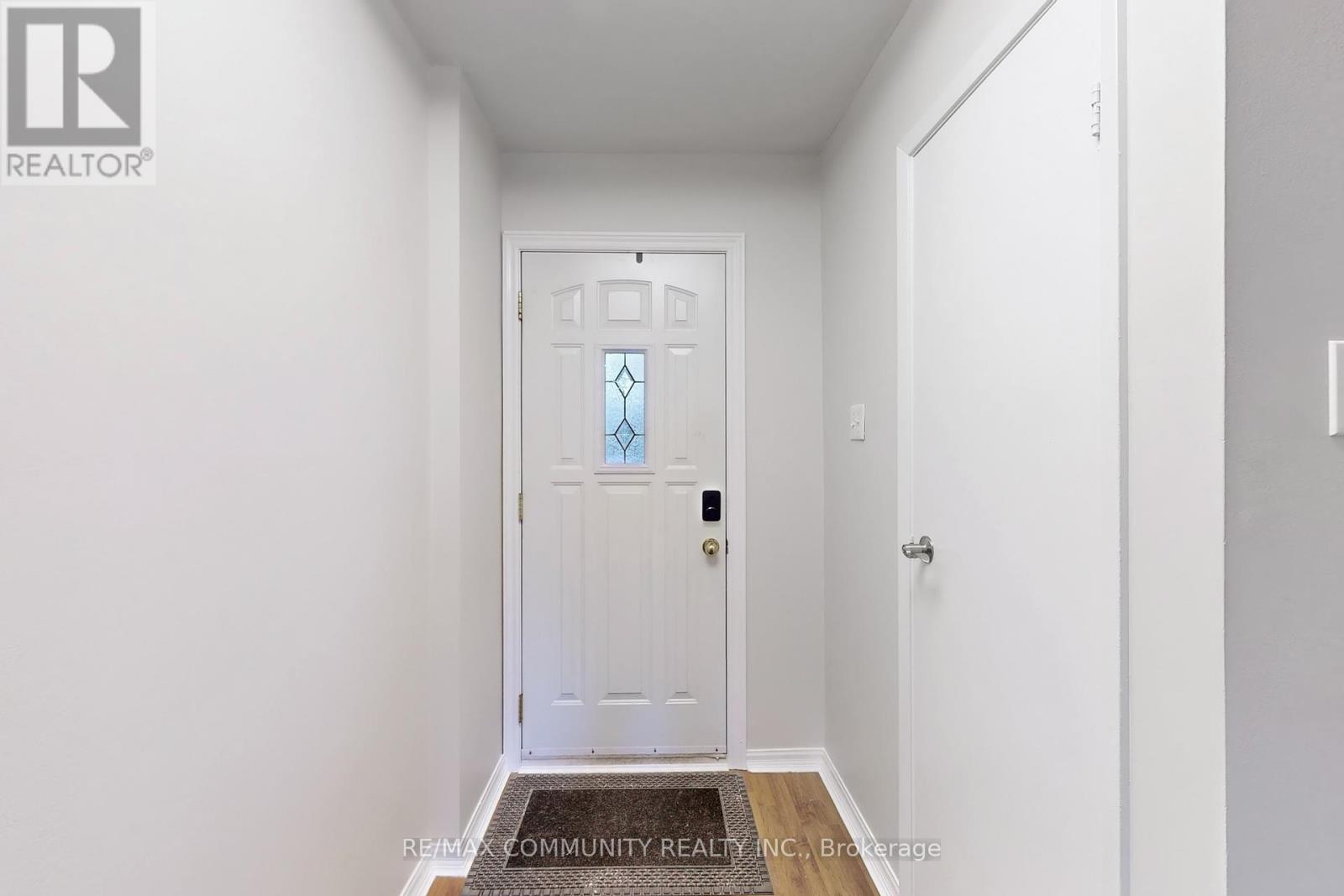 Property at 18 KNIGHTSBRIDGE WAY image 4