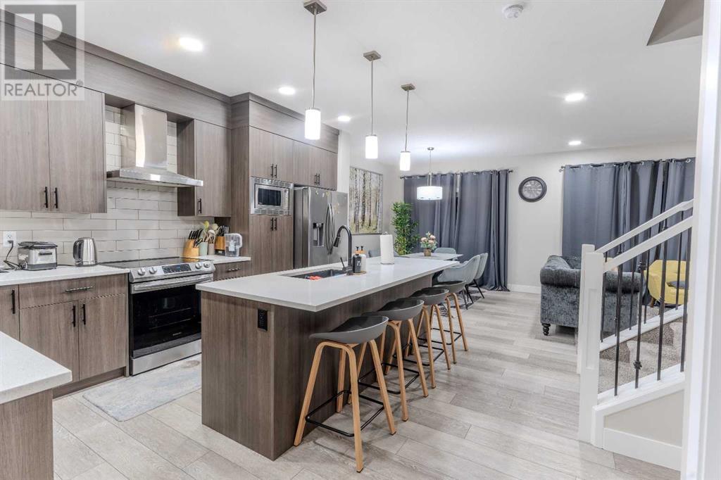 Property at 1209 Chinook Gate Bay SW image 4