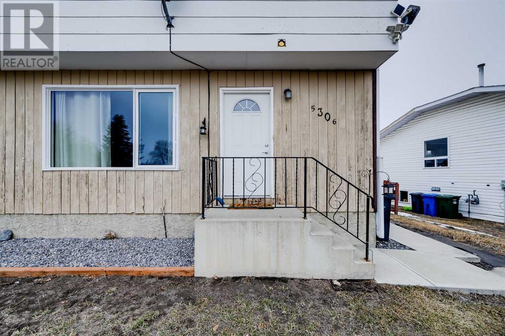 5306 36a Street, Innisfail, Alberta  T4G 1G6 - Photo 3 - A2201817