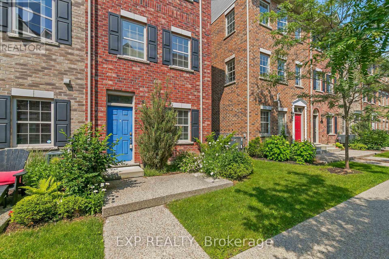 Property at 12 OXFORDSHIRE LANE image 2