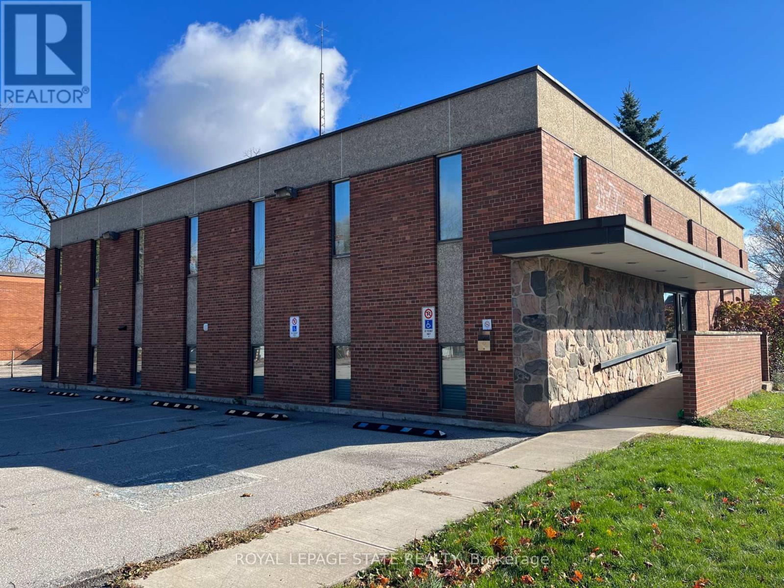 111 Broad Street E, Haldimand, Ontario  N1A 1S6 - Photo 33 - X12091739