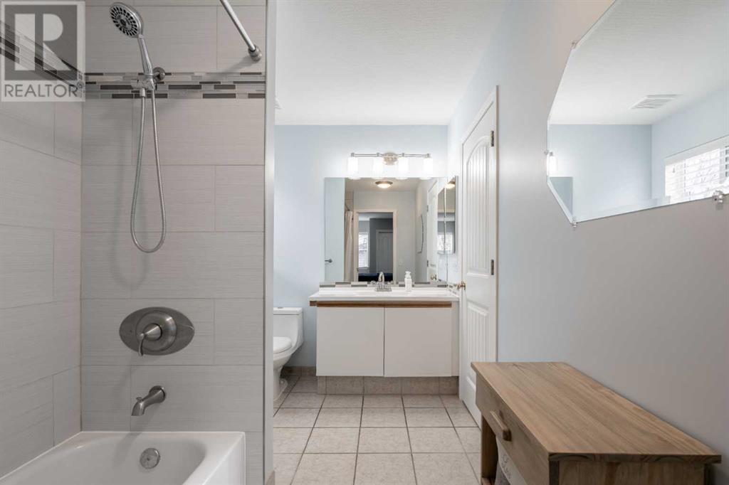 8007 Laguna Way Ne, Calgary, Alberta  T1Y 7A4 - Photo 17 - A2208363