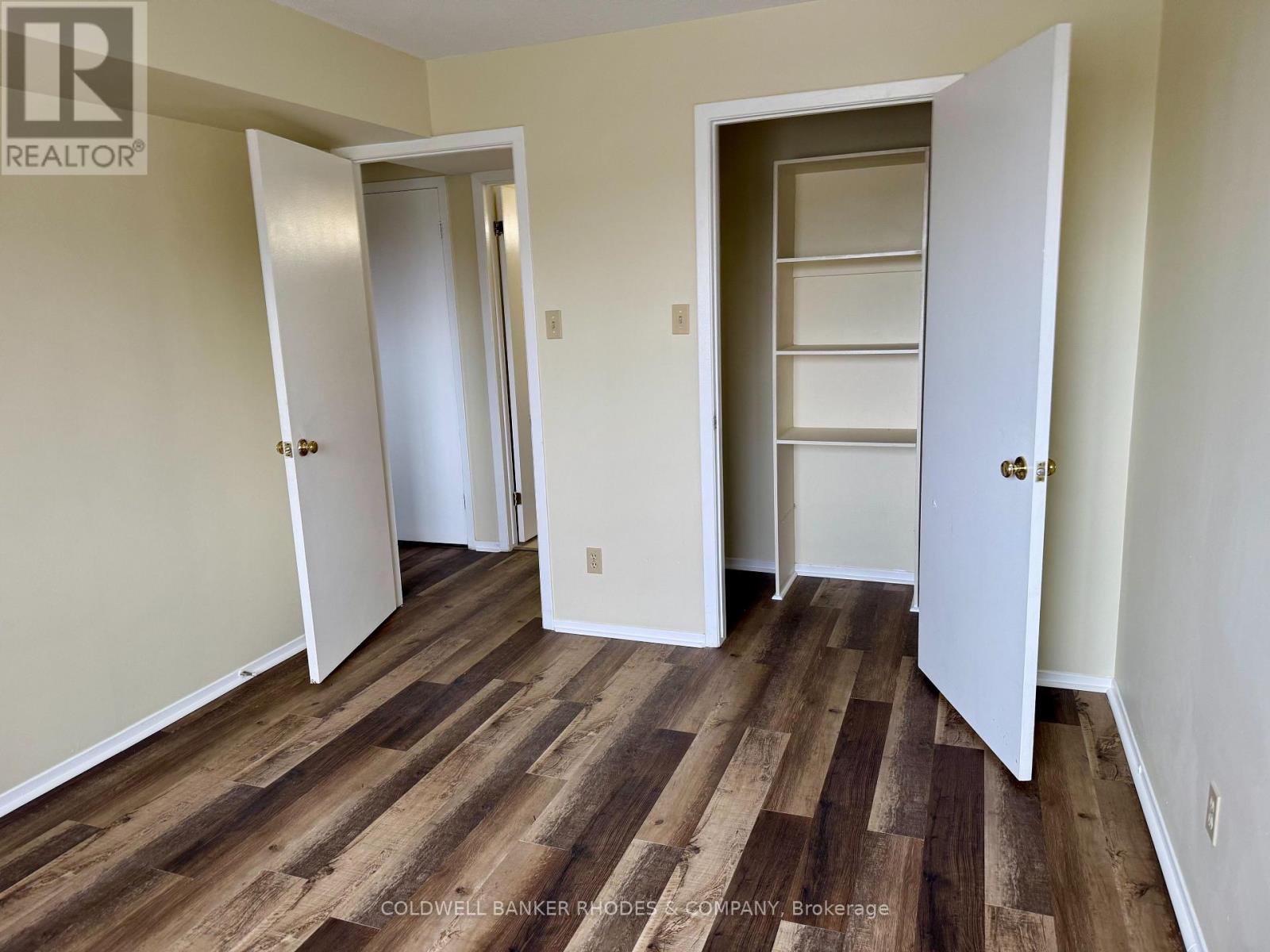 302 - 325 Centrum Boulevard, Ottawa, Ontario  K1E 3W8 - Photo 8 - X12091770
