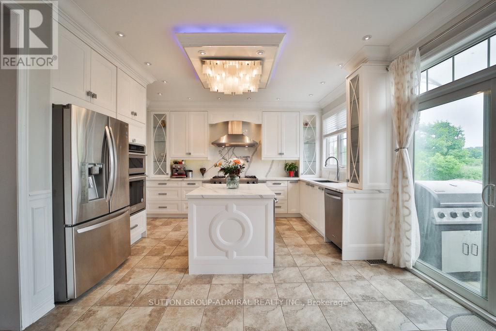 15 Jocada Court, Richmond Hill, Ontario  L4E 0Z5 - Photo 8 - N12089669